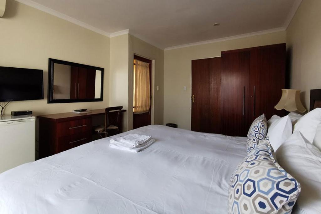 Somona Guest House Йоханесбург Екстериор снимка